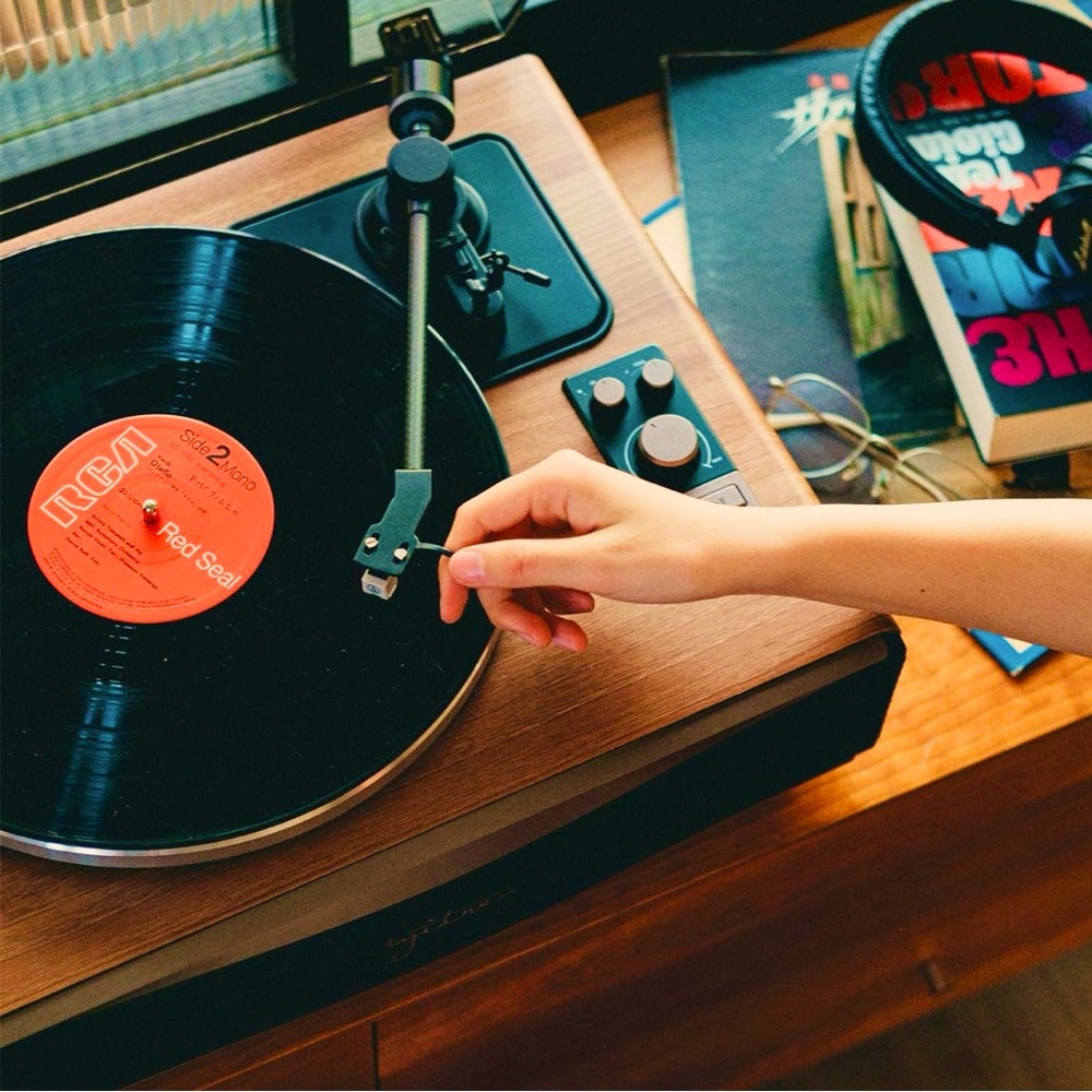 Retro Style Record Player With Bluetooth Connect Option MSRP: $209.00 NIB